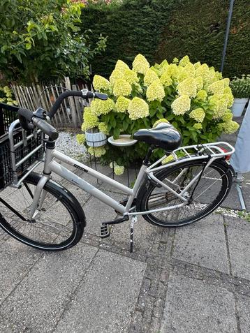 Giant Triple X damesfiets beschikbaar voor biedingen