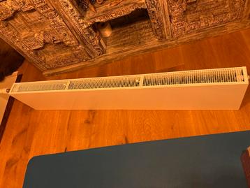Radiator 160cm lang, 30cm hoog beschikbaar voor biedingen