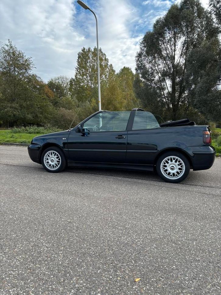 Volkswagen Golf 1.8 Cabriolet 66KW 1998 Blauw, Auto's, Volkswagen, Particulier, Golf, Airbags, Bluetooth, Centrale vergrendeling