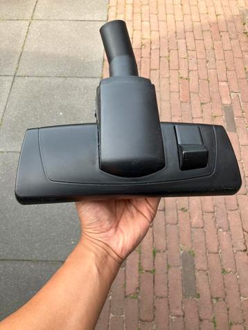 Stofzuiger mond (AEG VX6 en andere)  beschikbaar voor biedingen