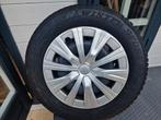 Winterbanden Dunlop 215/60R16 met velgen en wieldoppen, Auto-onderdelen, Banden en Velgen, Ophalen of Verzenden