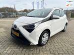 Toyota Aygo 1.0 VVT-i x Airco | Bluetooth | Nieuwe APK, Voorwielaandrijving, Stof, Gebruikt, Euro 6