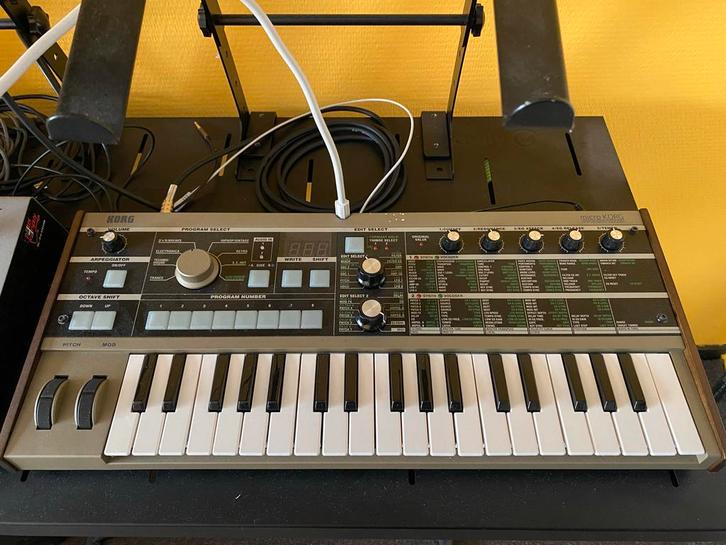Korg Microkorg Synthesizer in nieuw staat!, Muziek en Instrumenten, Synthesizers, Zo goed als nieuw, Overige aantallen, Korg, Met midi-aansluiting