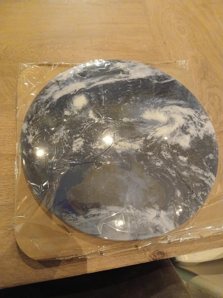 Nieuwe Plafondlamp Aarde Motief, Ophalen of Verzenden, Nieuw, Kunststof, Modern