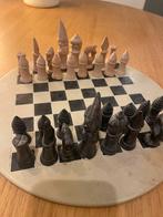 Afrikaans speksteen schaakspel - bijzonder rond design, Hobby en Vrije tijd, Ophalen of Verzenden, Zo goed als nieuw