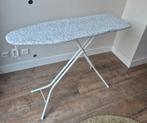 Iron board with cover, Ophalen, Zo goed als nieuw