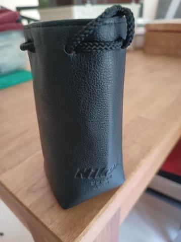 Nikon leren lens of flitser tas beschikbaar voor biedingen