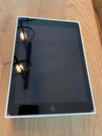 Apple iPad 6e generatie + hoes, Overige modellen, 32 GB, Zo goed als nieuw, Grijs