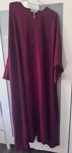 Abaya, Ophalen of Verzenden, Zo goed als nieuw, Rood, Onder de knie