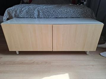 besta kast berken met glasplaat