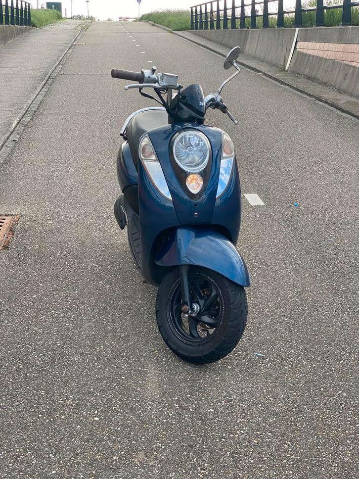 Sym mio 50 4t, Fietsen en Brommers, Scooters | SYM, Gebruikt, Mio, Maximaal 45 km/u, Benzine, Ophalen of Verzenden