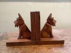Boekensteun.Art Deco. Met houtsnijwerk terrier hondjes.1930., Ophalen of Verzenden, Zo goed als nieuw