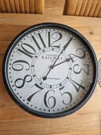 Mooie grote industriële Wandklok - Caledonian Railway, Huis en Inrichting, Ophalen of Verzenden, Zo goed als nieuw, Analoog, Wandklok
