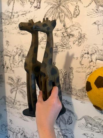 houten giraffe beschikbaar voor biedingen