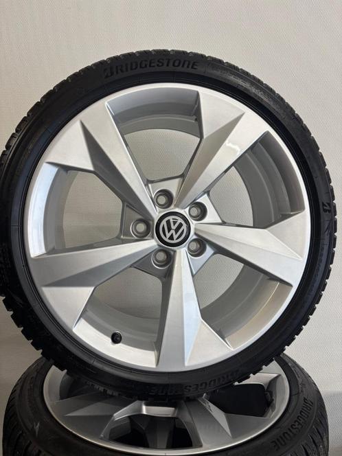 18” velgen Audi A3 VW Golf + winterbanden 8mm, Auto-onderdelen, Banden en Velgen, Banden en Velgen, Winterbanden, 18 inch, 225 mm
