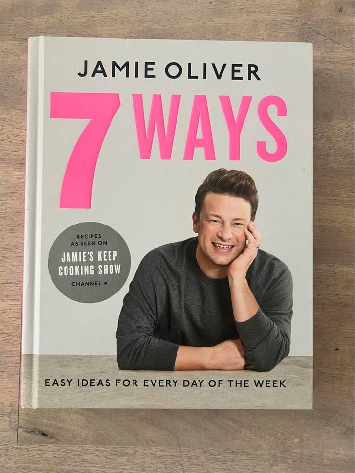 Jamie Oliver - 7 Ways Kookboek, Boeken, Kookboeken, Zo goed als nieuw, Voorgerechten en Soepen, Europa, Gezond koken, Ophalen of Verzenden