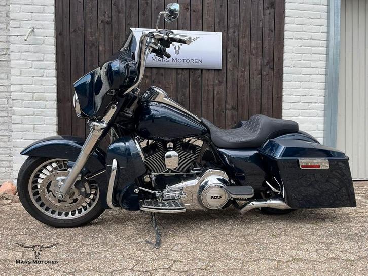 HARLEY-DAVIDSON STREET GLIDE FLHX (bj 2013), Motoren, Motoren | Harley-Davidson, Particulier, Chopper, meer dan 35 kW, 2 cilinders