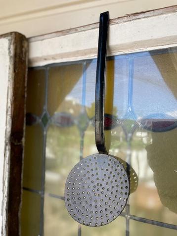 Emaille schuimspaan Vintage beschikbaar voor biedingen