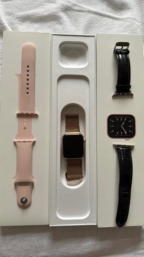 Apple watch series 6 40mm gold, Ophalen, Zo goed als nieuw, Roze, IOS