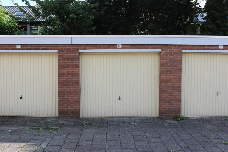Te huur: garagebox in het centrum van Barendrecht (Zeeg 47C), Auto diversen, Autostallingen en Garages