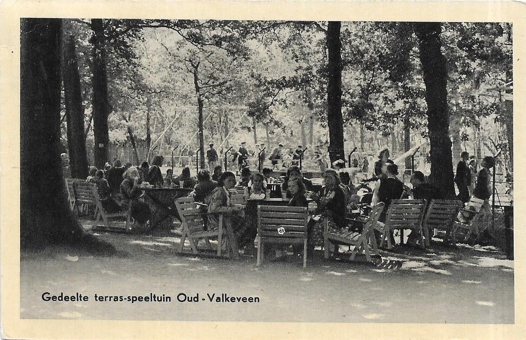 AK Naarden - Gedeelte terras-speeltuin Oud-Valkeveen, Verzenden, 1940 tot 1960, Gelopen, Noord-Holland