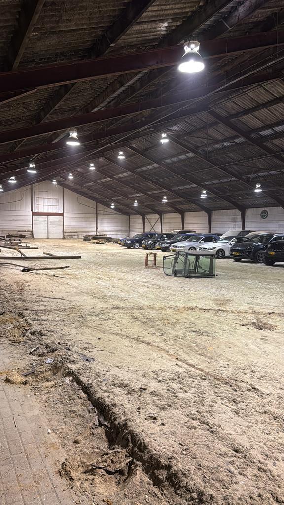 Gasontladingslampen hangen nu in een Manege verlichting lamp, Huis en Inrichting, Lampen | Hanglampen, Gebruikt, 50 tot 75 cm