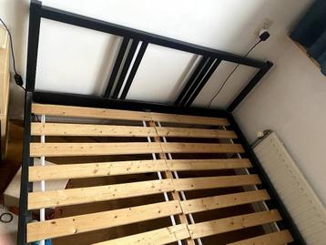 zwarte ikea dubbel bedframe - afbeelding 3