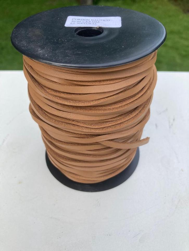 NATUREL - Leren veters - koord - knutsel - ketting, Hobby en Vrije tijd, Knutselen, Zo goed als nieuw, Materiaal, Ophalen