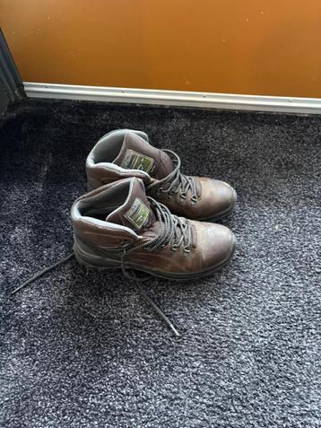 Wandelschoenen Hawks maat 40 beschikbaar voor biedingen