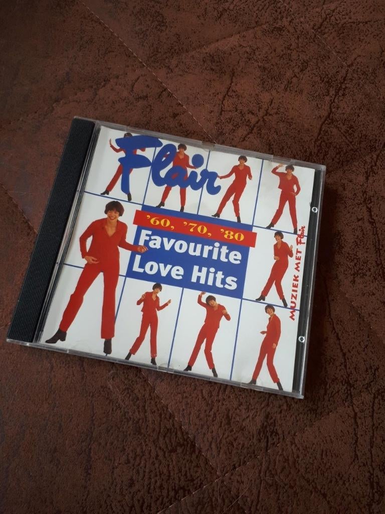 CD - Flair favourite Love Hits '60, '70, '80 - NIEUWSTAAT, Verzenden, Zo goed als nieuw, Overige genres