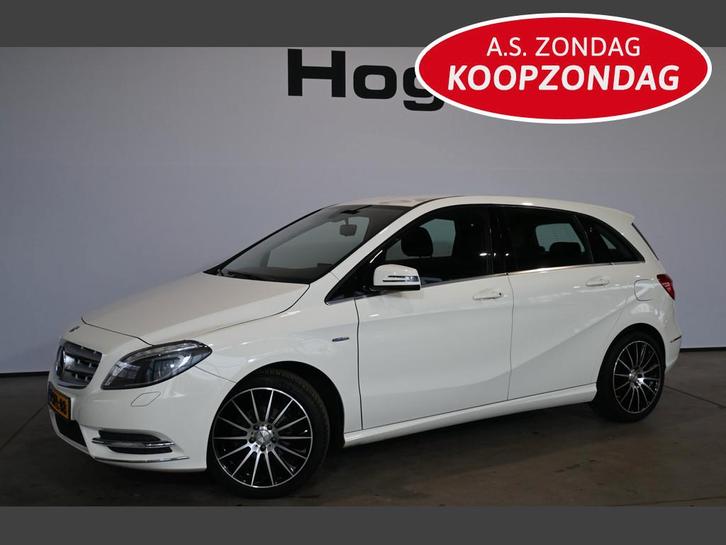 Mercedes-Benz B-Klasse 180 Ambition Navigatie LED Stoelverwa, Auto's, Mercedes-Benz, Bedrijf, Te koop, B-Klasse, ABS, Airbags