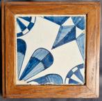 Oude Delfts Blauwe Tegel in Houten Lijst, Antiek en Kunst, Antiek | Wandborden en Tegels, Ophalen of Verzenden