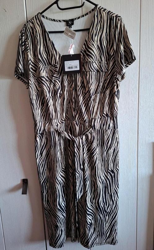 Mooi jurkje travel stof Maat M, Kleding | Dames, Jurken, Nieuw, Maat 38/40 (M), Zwart, Boven de knie, Ophalen of Verzenden