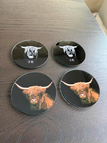 4 glazen onderzetters beschikbaar voor biedingen