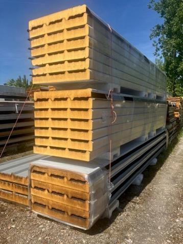 dakpanelen beschikbaar voor biedingen