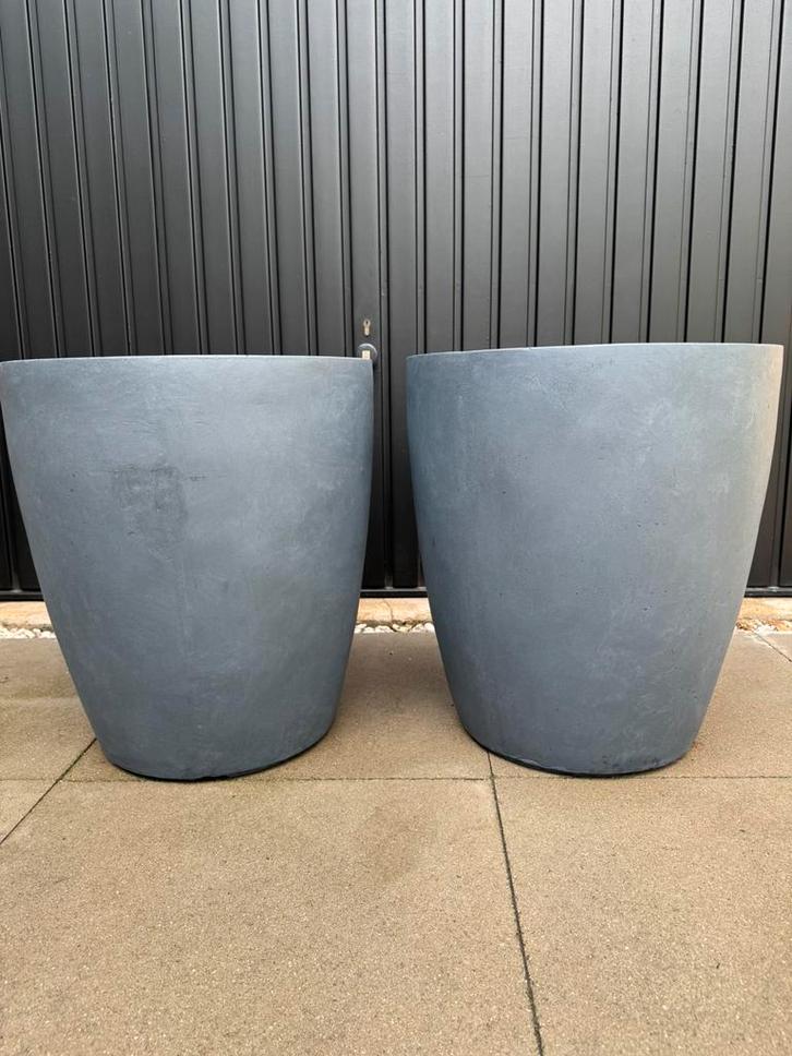 4 mooie grote nieuwe donkergrijze , antraciet bloembakken., Tuin en Terras, Bloempotten, Nieuw, Kunststof, Minder dan 25 cm, Rond