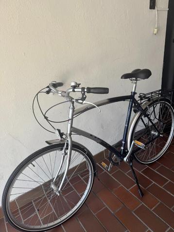 fiets beschikbaar voor biedingen