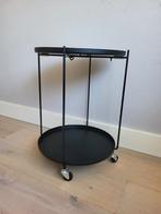 Verrijdbare trolley zwart metaal op wieltjes. 54 hoog, Huis en Inrichting, Minder dan 55 cm, Metaal of Aluminium, Rond, Zo goed als nieuw