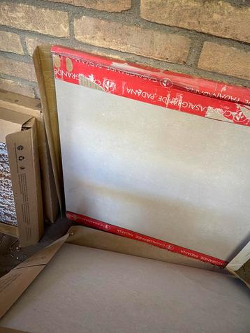 Badkamer/toilet tegels 60x60 beschikbaar voor biedingen