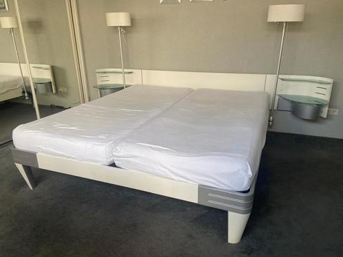 AUPING design tweepersoonsbed 180x200 compleet wit/aluminium, Huis en Inrichting, Slaapkamer | Bedden, Gebruikt, Tweepersoons