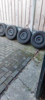 Set winterbanden + standaard, Ophalen, Gebruikt, 15 inch, Banden en Velgen
