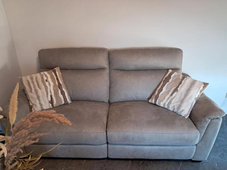 Elektrische Relaxbank 2,5 + 2 Zits, Huis en Inrichting, Banken | Sofa's en Chaises Longues, Zo goed als nieuw, 75 tot 100 cm, Stof