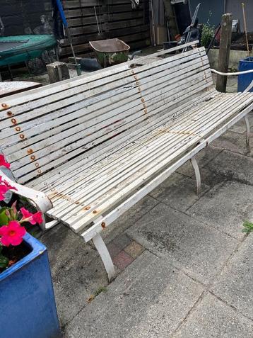 Vijver  en div -tuin spullen  beschikbaar voor biedingen