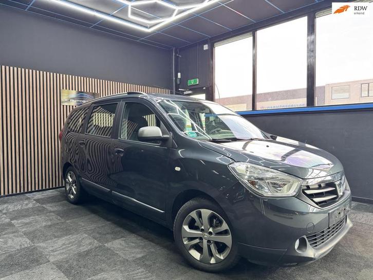 Dacia Lodgy 1.2 Tce Lauréate 7pers 2e Eig Airco navi Cruise, Auto's, Dacia, Bedrijf, Te koop, Lodgy, ABS, Airbags, Airconditioning
