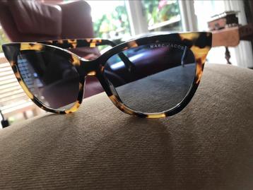 MARC JACOBS  cat eye, dames zonnebril,  origineel beschikbaar voor biedingen