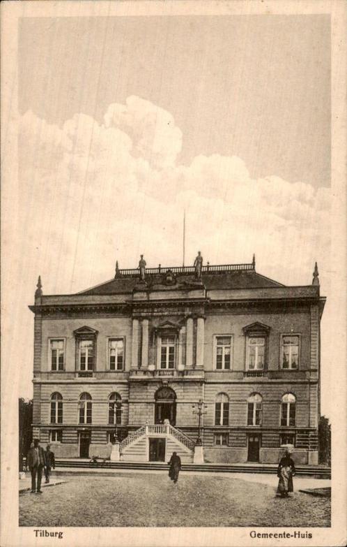 Gemeentehuis van Tilburg in oude stijl, Verzamelen, Ansichtkaarten | Nederland, Ongelopen, Noord-Brabant, 1920 tot 1940, Ophalen of Verzenden