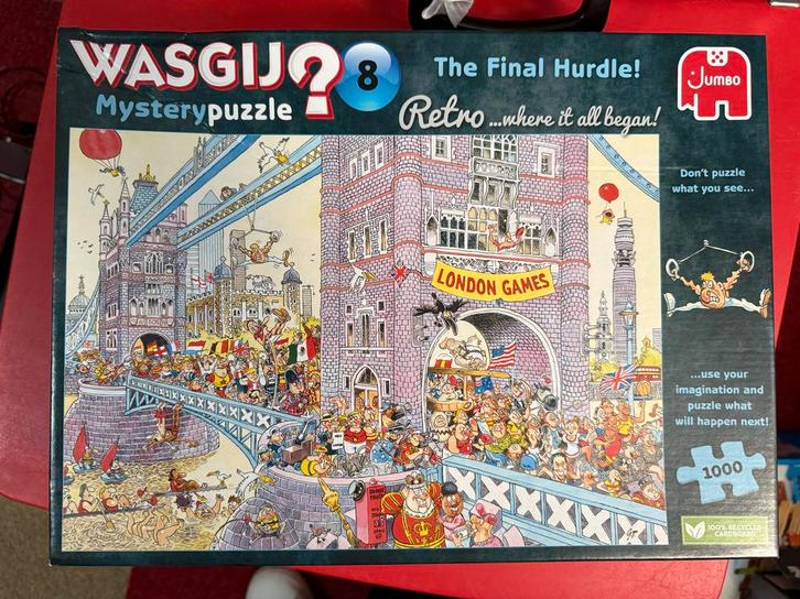 Wasgij Retro 8: The Final Hurdle! 1000 stukjes, Hobby en Vrije tijd, Denksport en Puzzels, Zo goed als nieuw, Legpuzzel, 500 t/m 1500 stukjes
