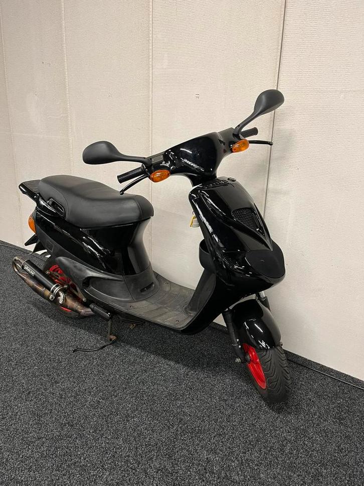 Zip fastrider 70cc 2takt, Fietsen en Brommers, Scooters | Piaggio, Zo goed als nieuw, Zip, Tweetakt, Ophalen