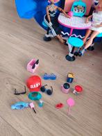LOL Surprise Glamper Camper met poppen en accessoires, Kinderen en Baby's, Ophalen of Verzenden, Zo goed als nieuw, Meisje