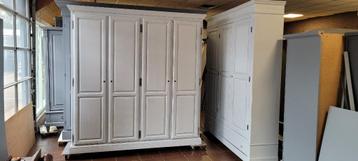 Kledingkasten, slaapkamerkast brocante garderobe linnenkast beschikbaar voor biedingen